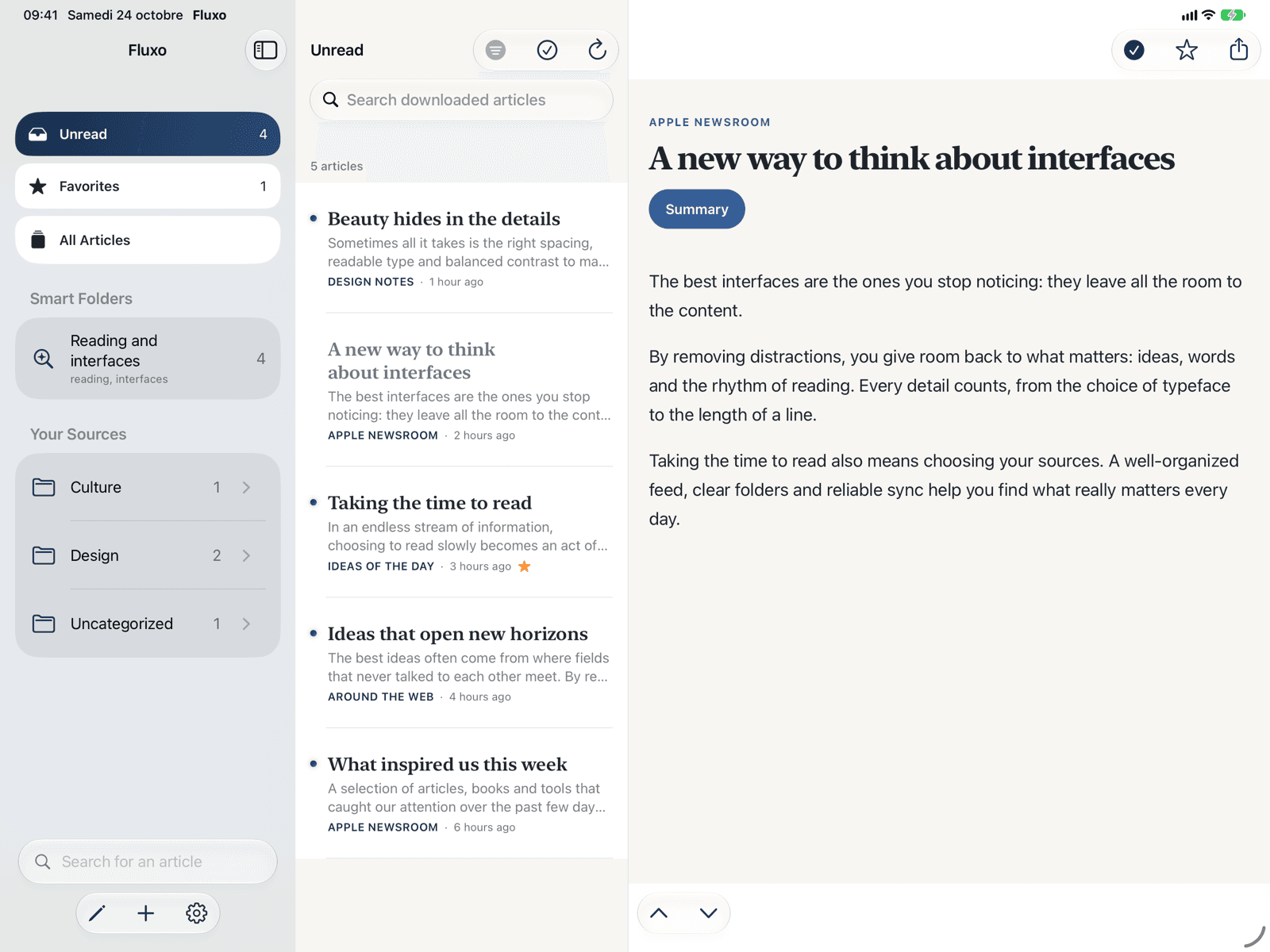 Fluxo Reader’s three-column library on iPad.